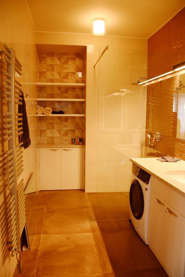 Premium Apartment Near Banska Bystrica Square With Two Big Bedrooms المظهر الخارجي الصورة