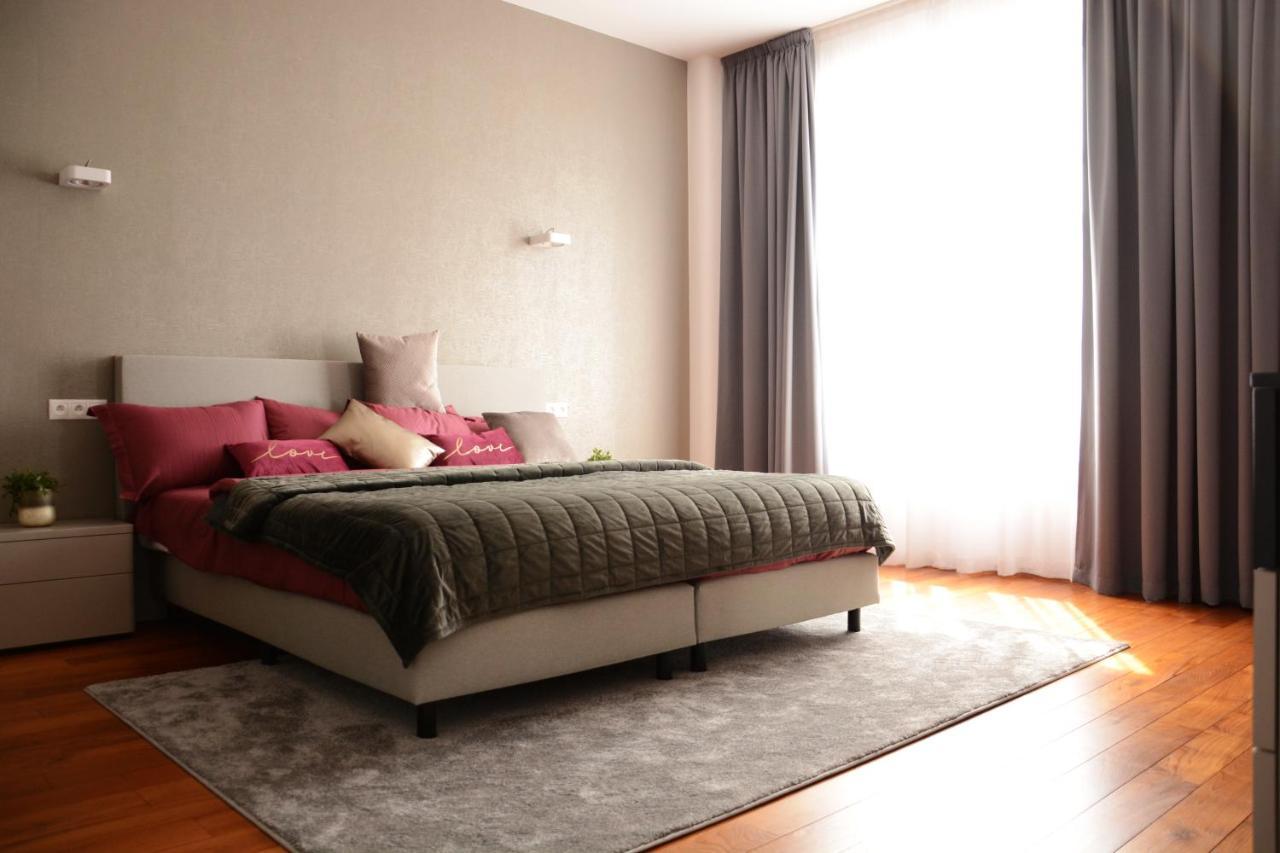 Premium Apartment Near Banska Bystrica Square With Two Big Bedrooms المظهر الخارجي الصورة