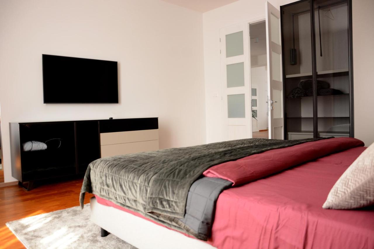 Premium Apartment Near Banska Bystrica Square With Two Big Bedrooms المظهر الخارجي الصورة