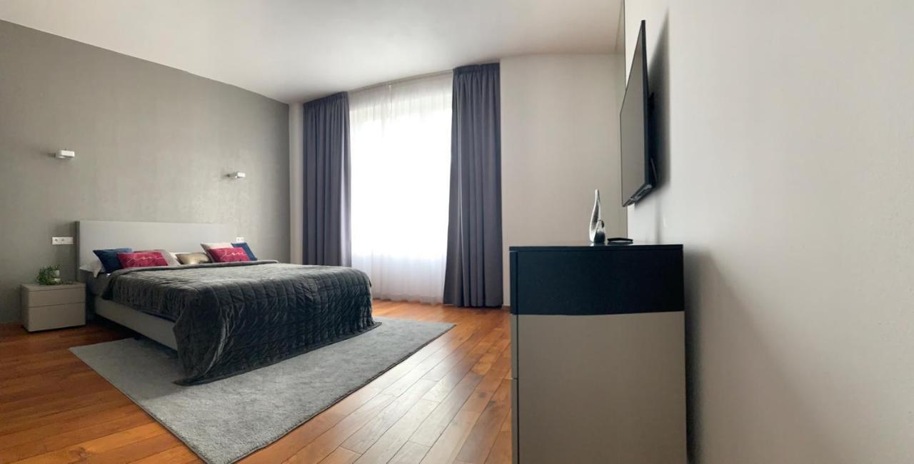 Premium Apartment Near Banska Bystrica Square With Two Big Bedrooms المظهر الخارجي الصورة